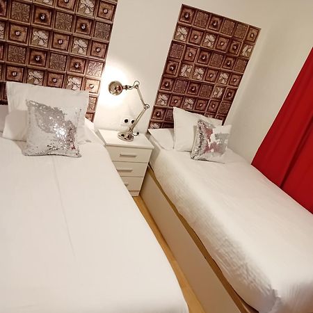Apartamento Compartido Excelente Ubicacion El Prat de Llobregat Dış mekan fotoğraf