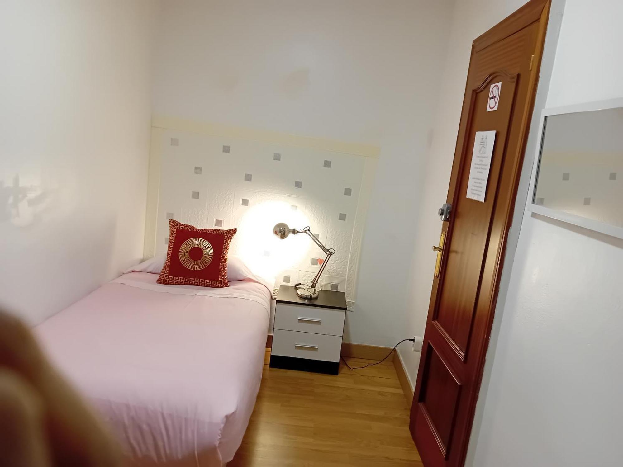 Apartamento Compartido Excelente Ubicacion El Prat de Llobregat Dış mekan fotoğraf